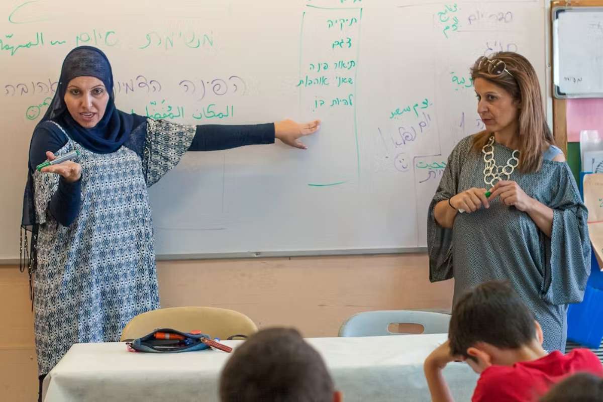 Bridging Education and Society: A New Course Explores U.S. and Israeli Education Systems