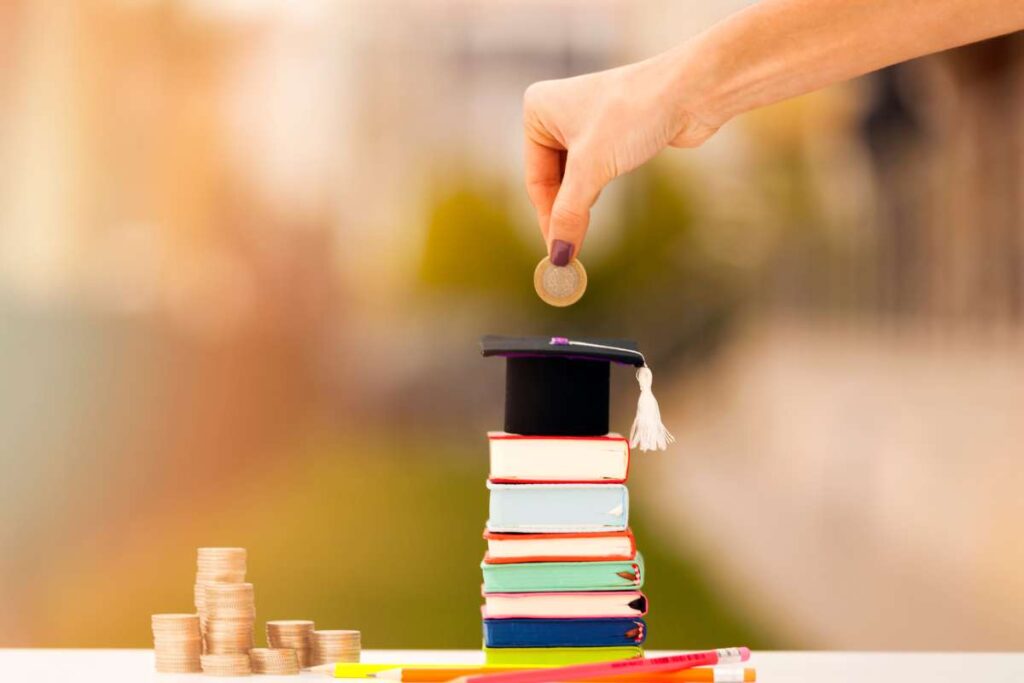 7 fantastic tips on financial management for students | Future Education Magazine
