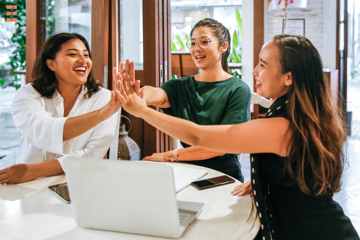Empowering Women in STEM Scholarships: 9 Important Points Shaping the Future | Future Education Magazine