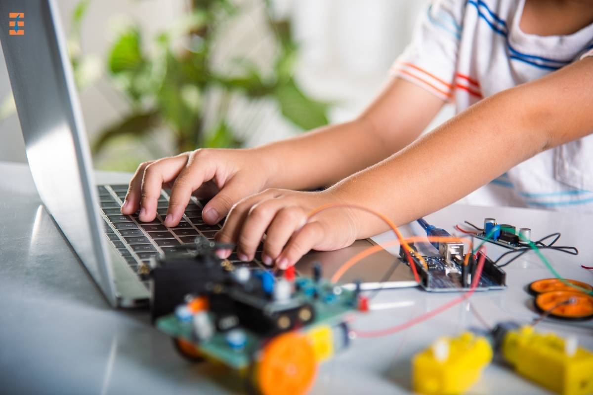 Students' Writing: Advantages And Challenges Of Using AI Tools In Education | Future Education Magazine