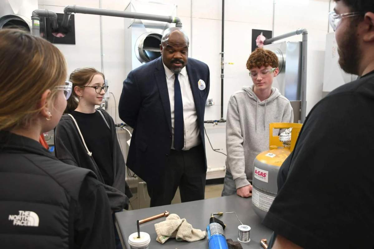 Education Secretary Inaugurates McCann's New HVAC Lab